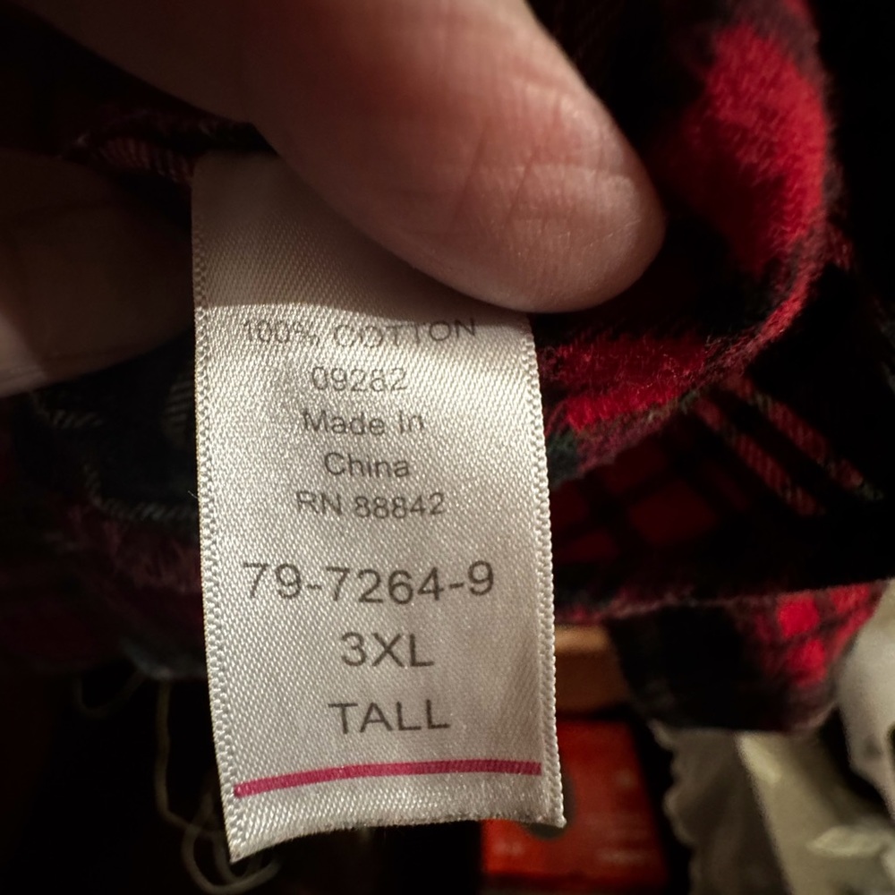 Men's Big and Tall Red Plaid Flannel Shirt - Picture 5 of 5